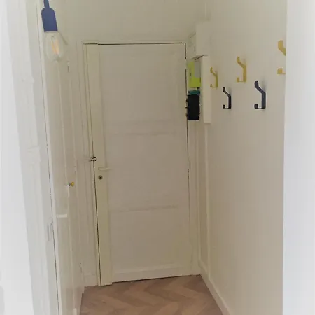 Apartment 16eme Neuf, Chic Et Design